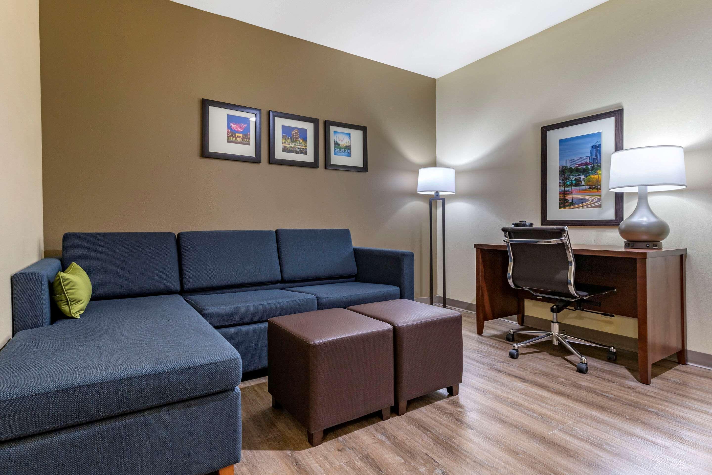 Comfort Inn & Suites High Point - Archdale Экстерьер фото